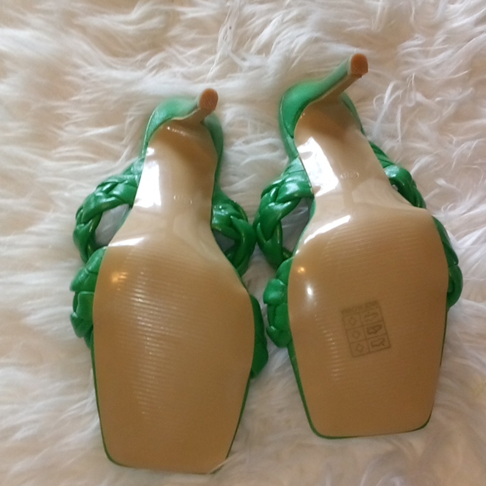 Braided Stilleto Sandals - Picture 4 of 4